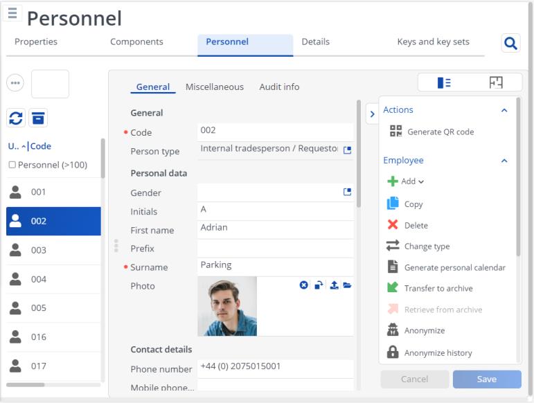 Screen capture of a module on a tablet with all the elements panel in expanded mode